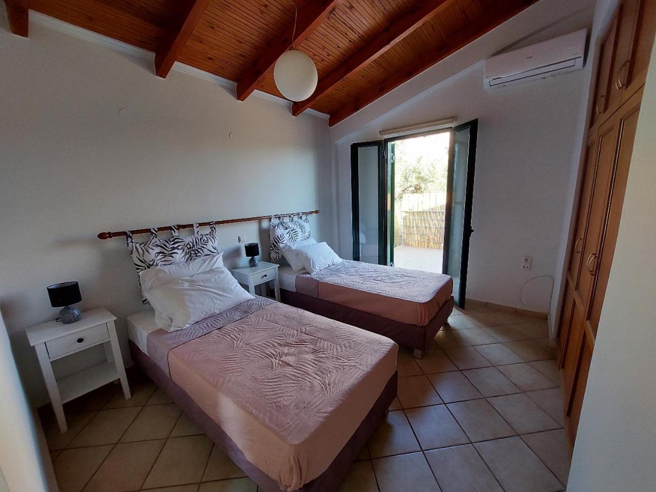 Villa Near Seitan Beach Khordhákion Exterior photo